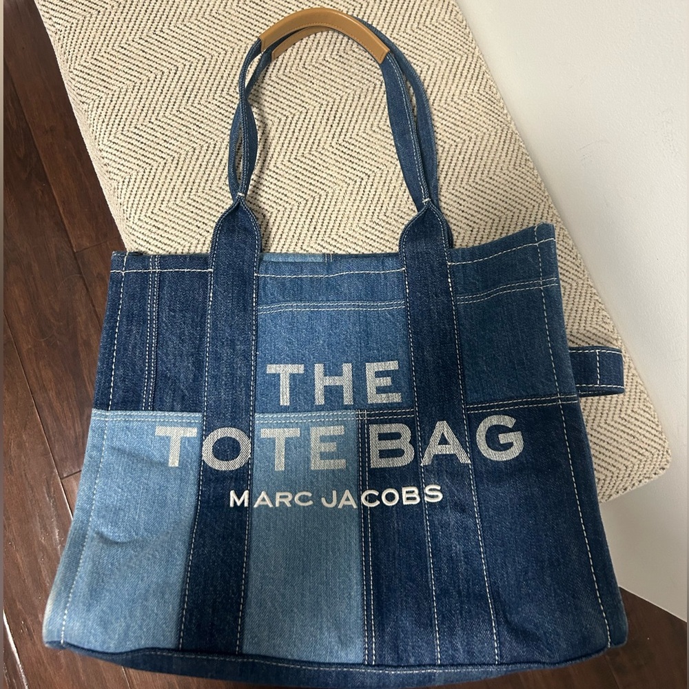 Marc Jacobs THE DENIM LARGE TOTE BAG